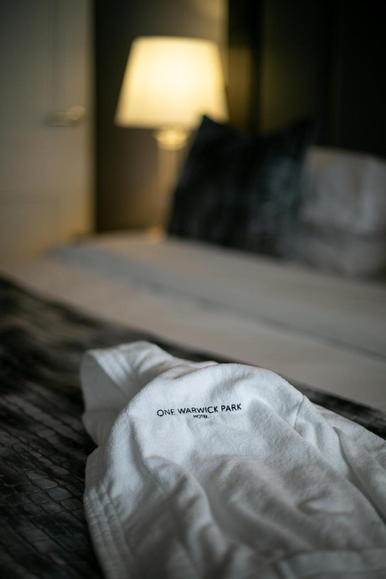 One Warwick Park Hotel Роял-Танбридж-Веллс Екстер'єр фото