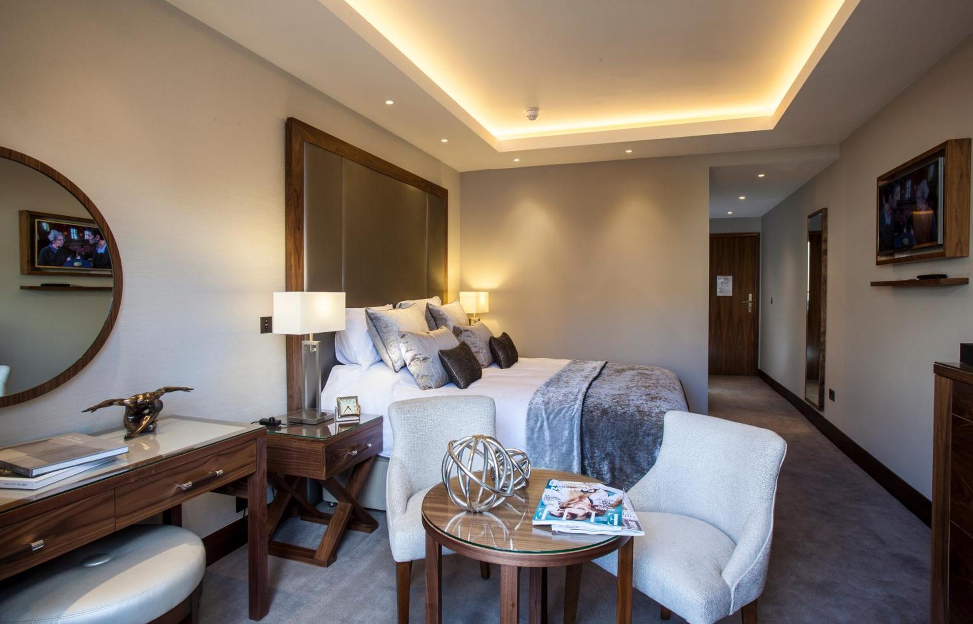 One Warwick Park Hotel Роял-Танбридж-Веллс Екстер'єр фото